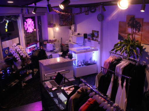Bar Counter Aquarium for Reception at Clothing Shop – K’s OCEAN in Sapporo