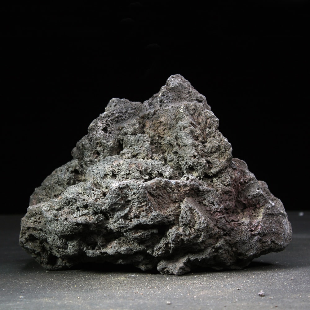 高濾過溶岩 大型溶岩石 L W23cm x D18cm x H14cm 1.7kg 黒系