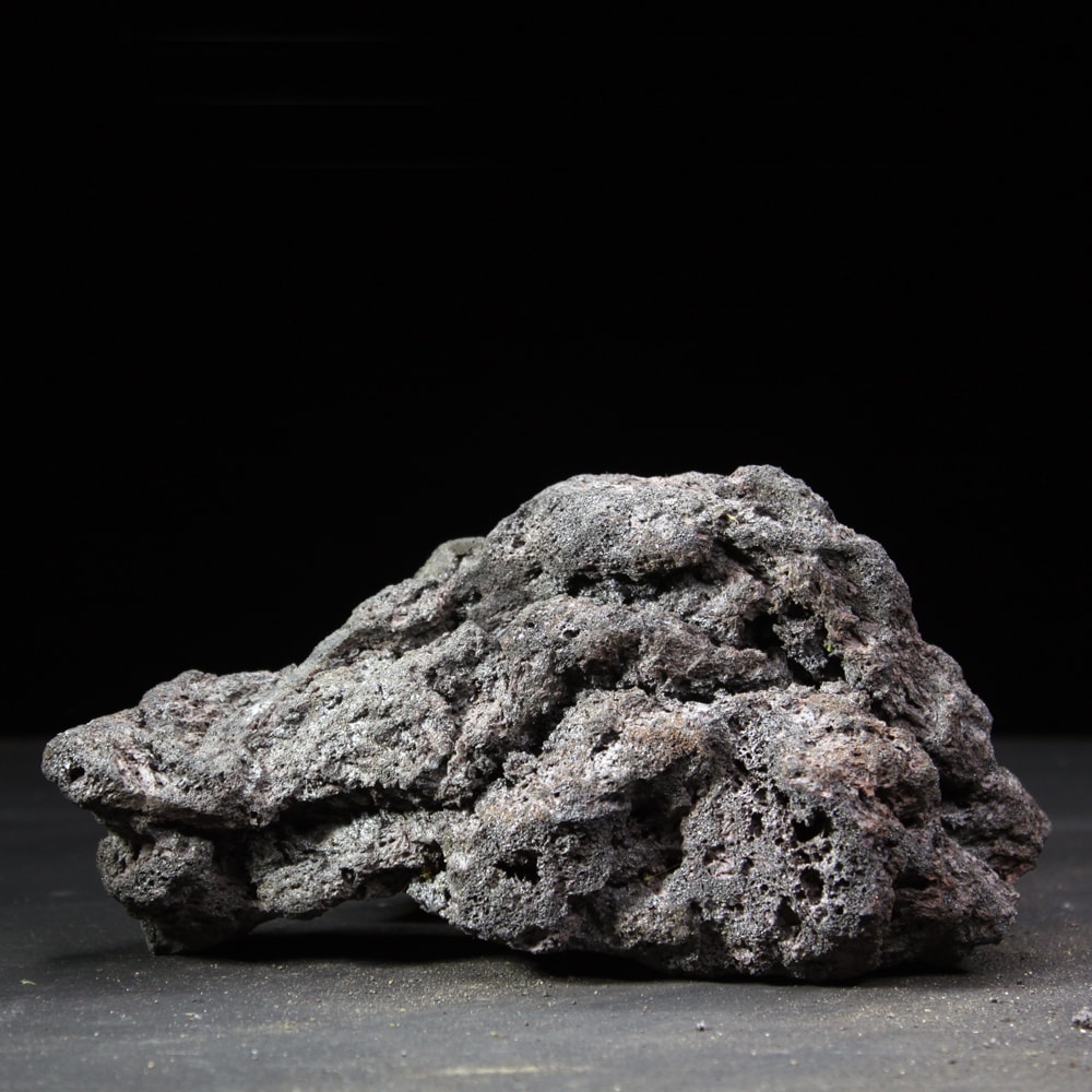 高濾過溶岩 大型溶岩石 L W22cm x D10cm x H11cm 0.9kg 黒系