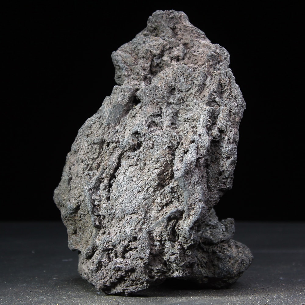 高濾過溶岩 大型溶岩石 L W20cm x D14cm x H11cm 1kg 黒系