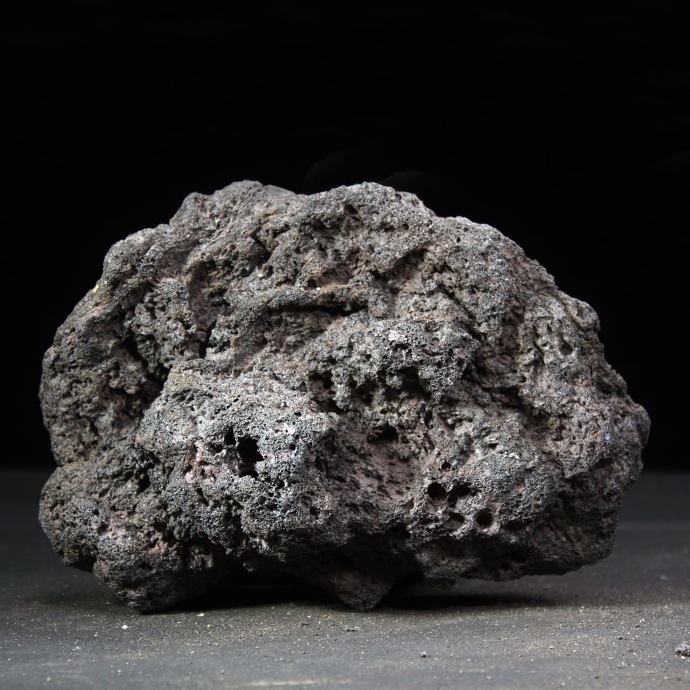 高濾過溶岩 大型溶岩石 L W20cm x D14cm x H11cm 1kg 黒系