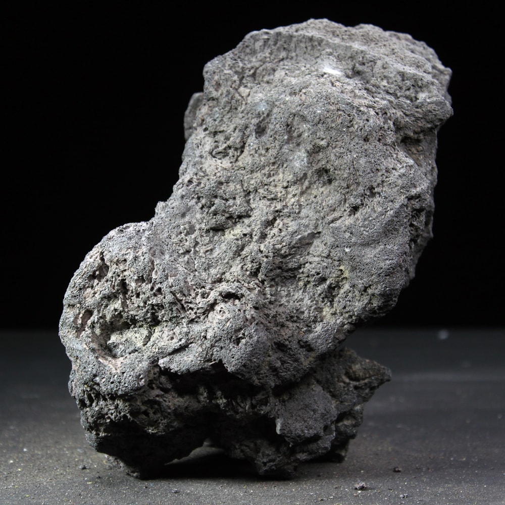 高濾過溶岩 大型溶岩石 L W22cm x D14cm x H10cm 1.2kg 黒系