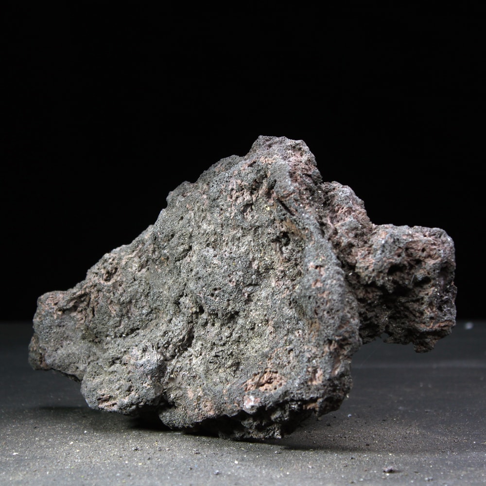 高濾過溶岩 大型溶岩石 L W23cm x D15cm x H7cm 0.6kg 黒系