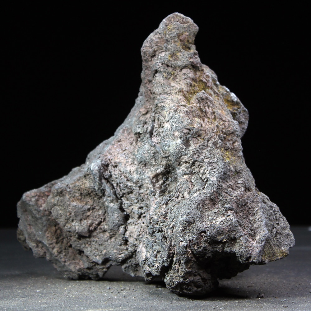 高濾過溶岩 大型溶岩石 L W25cm x D16cm x H20cm 1.4kg 黒系