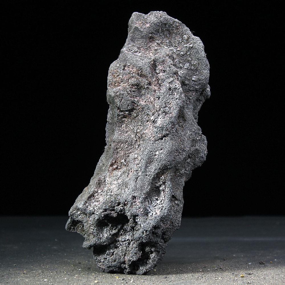 高濾過溶岩 大型溶岩石 L W21cm x D10cm x H8cm 0.7kg 黒系