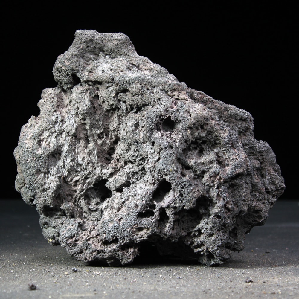 高濾過溶岩 大型溶岩石 L W20cm x D16cm x H9cm 0.9kg 黒系