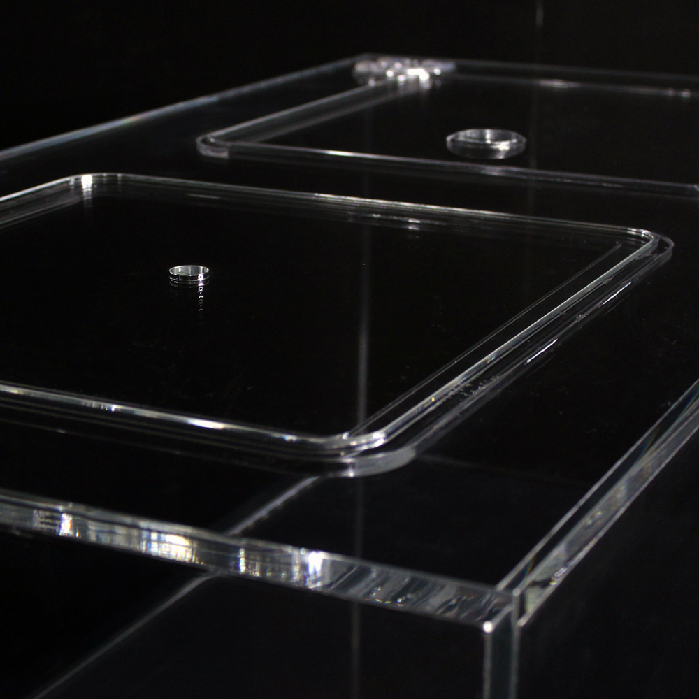 ER68耐震水槽 上方も横も美しい ER68耐震水槽 上方も横も美しい