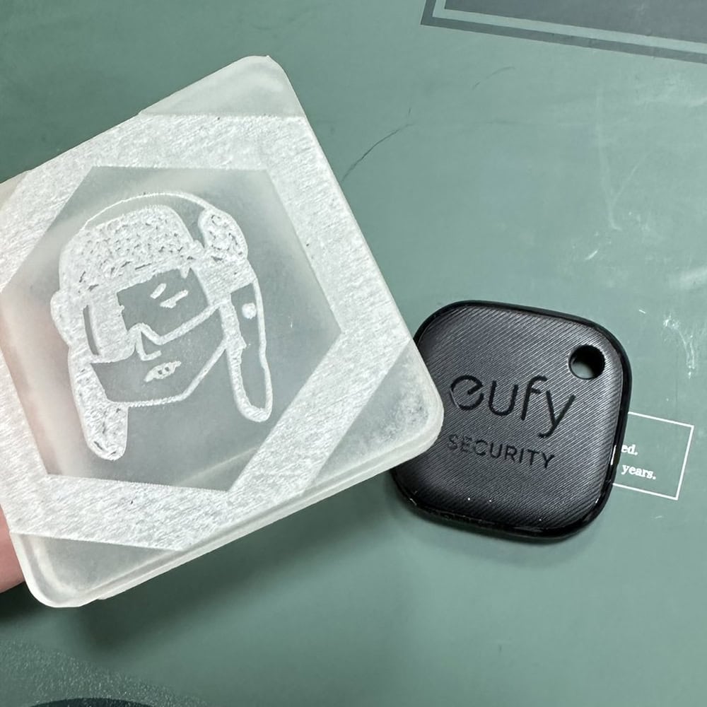 UC Deck Pad 防犯タグケース イグっちゃん。似顔版 UC Deck Pad 防犯タグケース イグっちゃん。似顔版